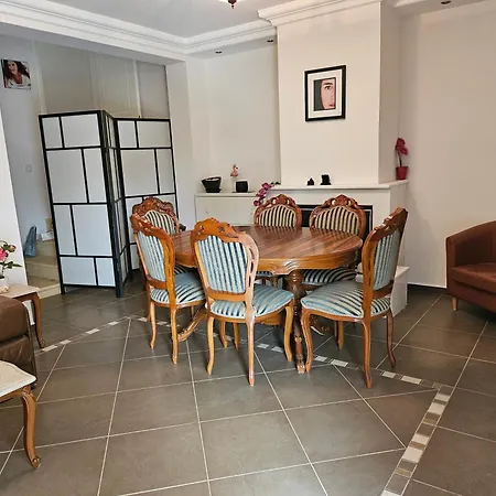 In Guest - Guest Within A In Lagonissi Guest house *