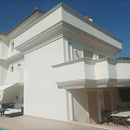 Guest house In Guest - Guest Within A In Lagonissi *